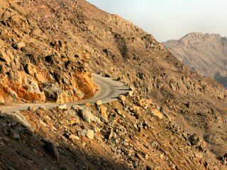 blog-May-3-2015-9-musandam-roads