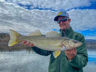 Currier-walleye