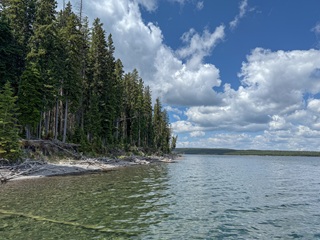 Yellowstone-Lake
