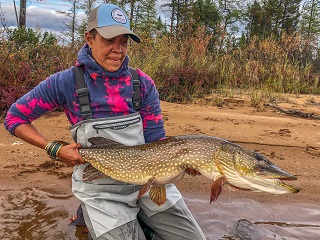 huge-pike-Granny-Currier